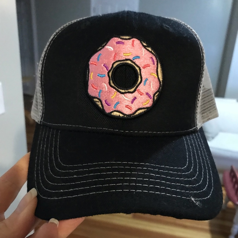 Donut trucker hat